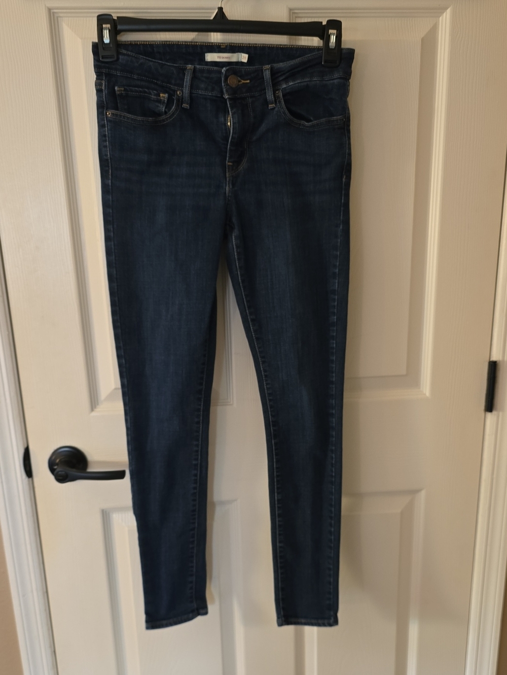Women's Dark Blue Levi's 711 Skinny